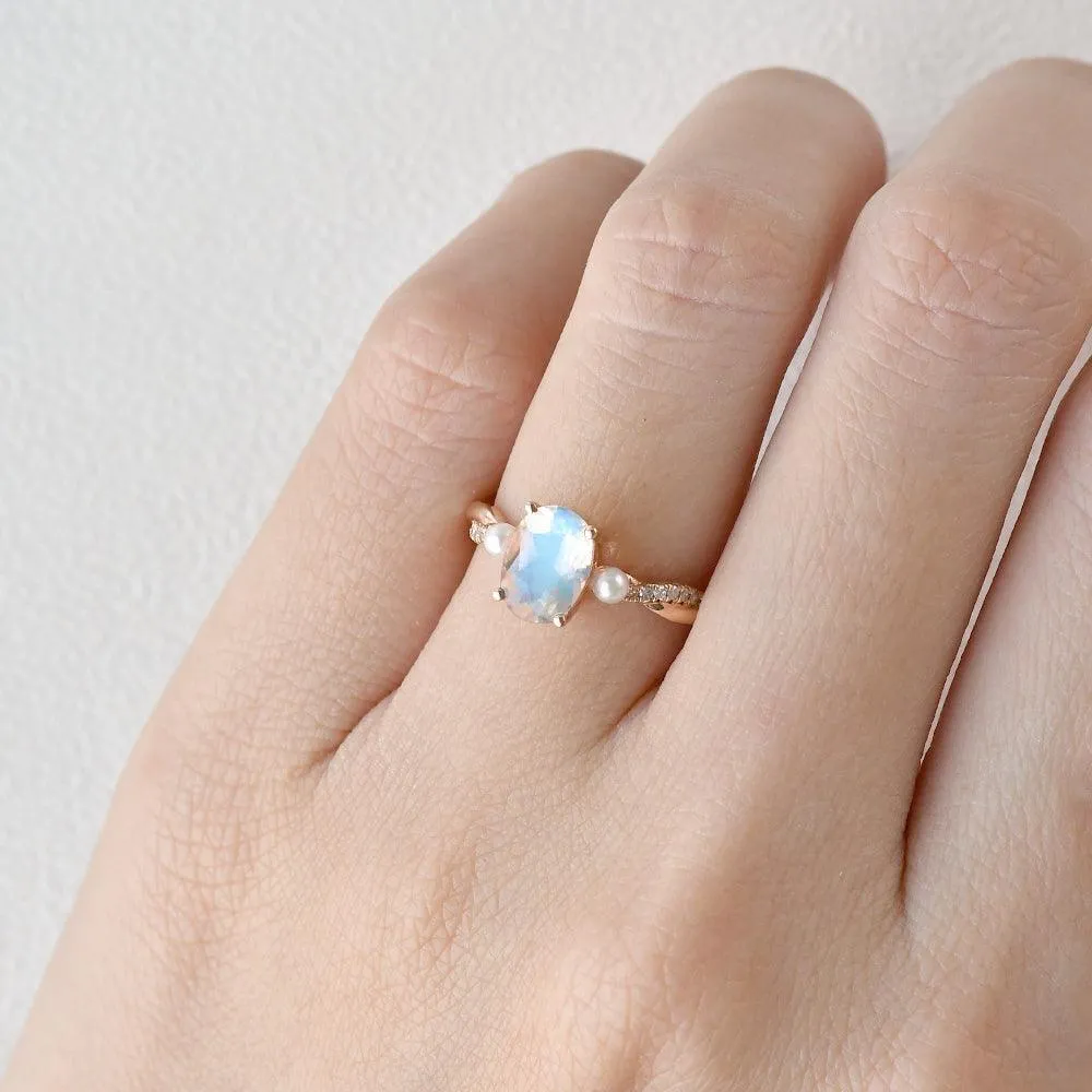1.5ct Oval Moonstone Twist Three-stone Ring