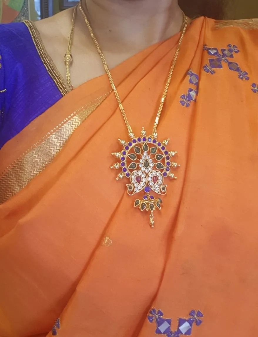 ADVAITHA PENDANT SET