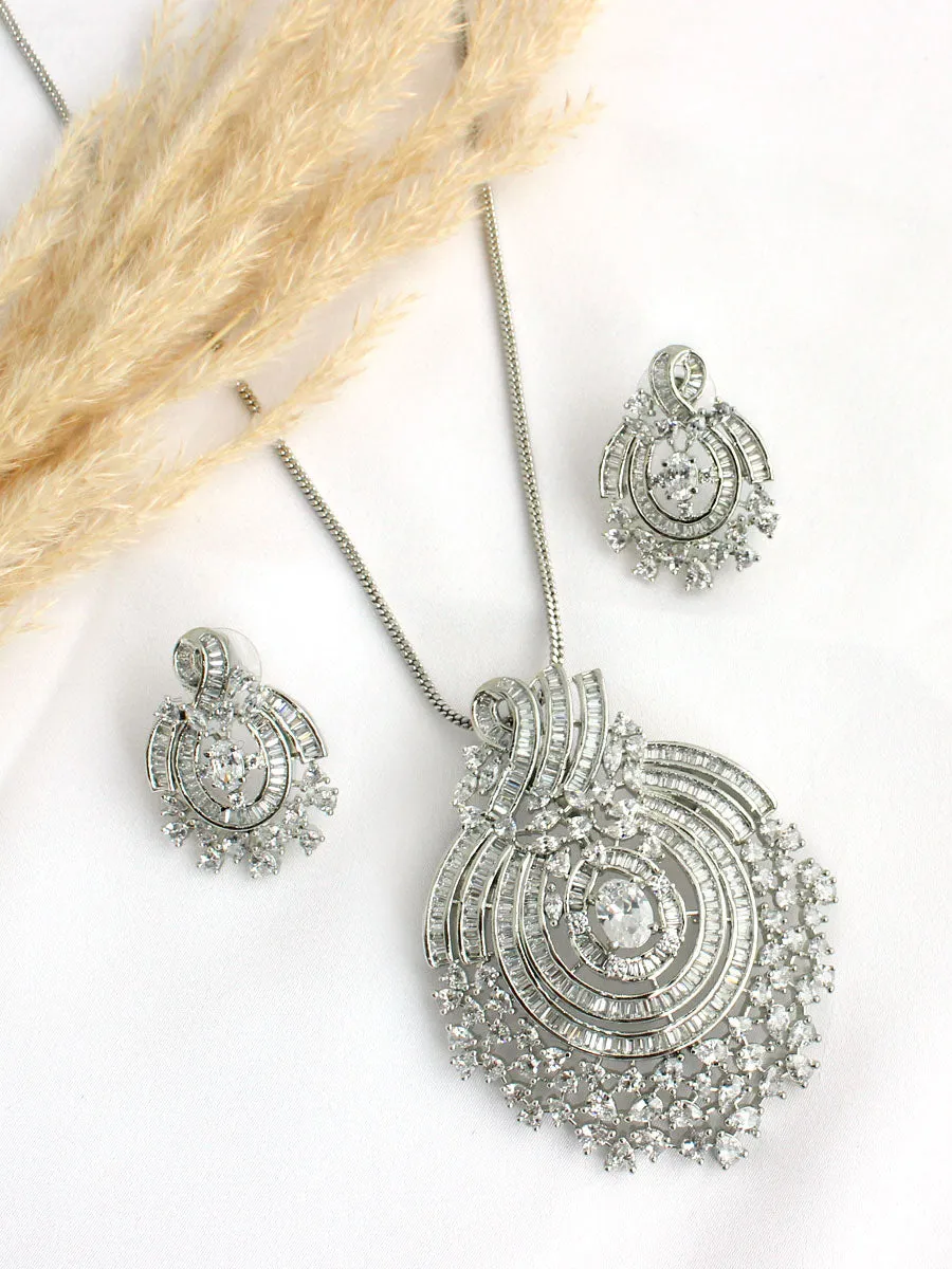 Anayra Pendant Earrings Set