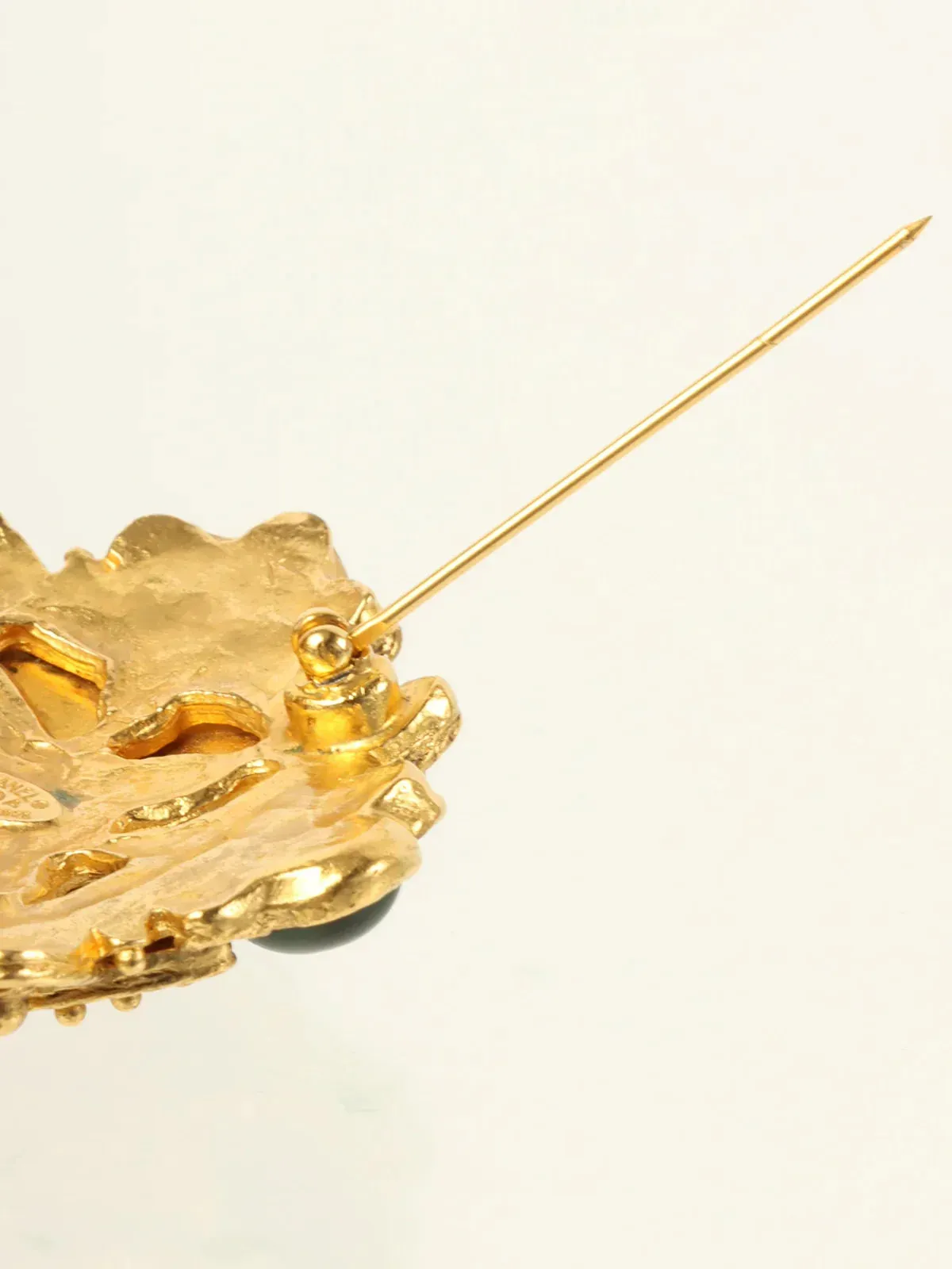 CHANEL 1994 Made Gripoix Design Cutout Cc Mark Brooch Gold/Red/Green