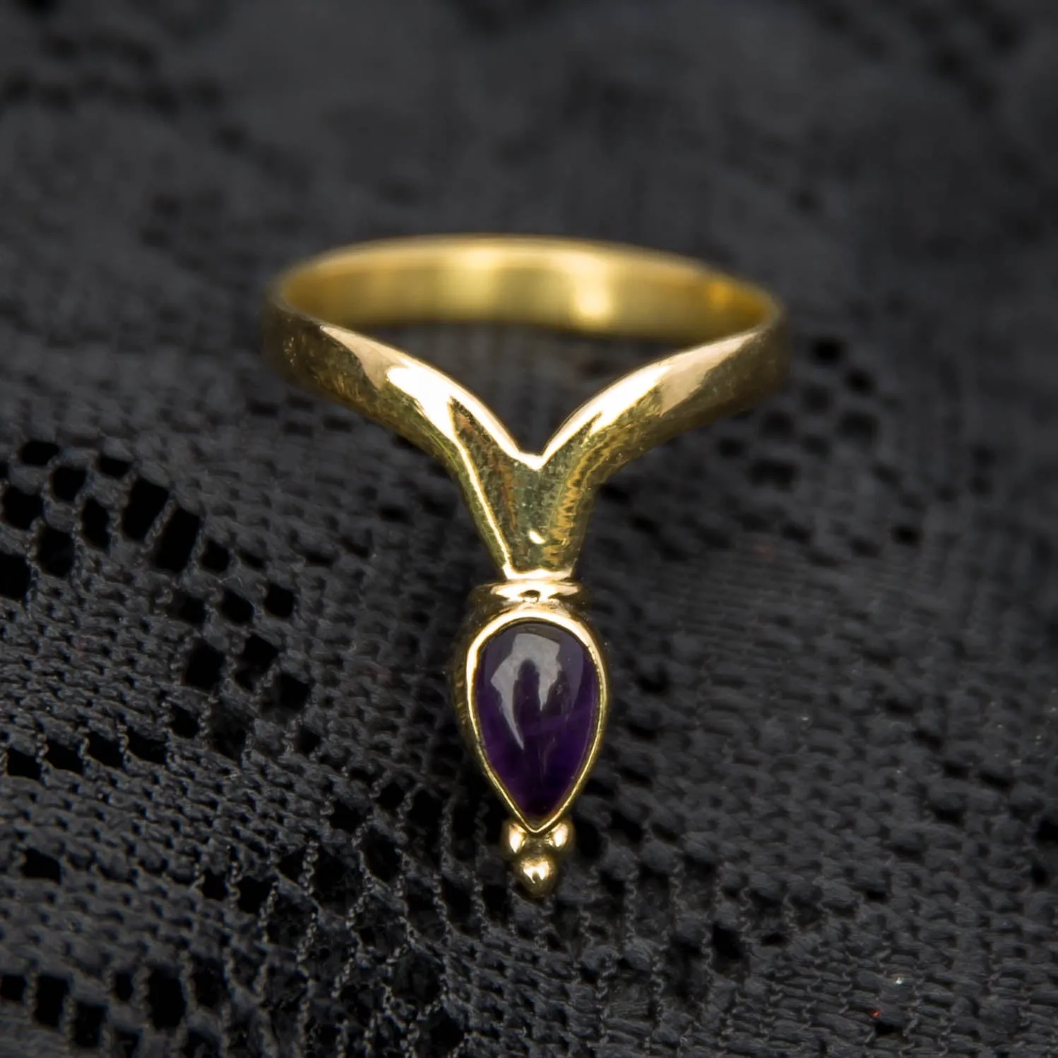 Chevron Ring - Brass - Amethyst