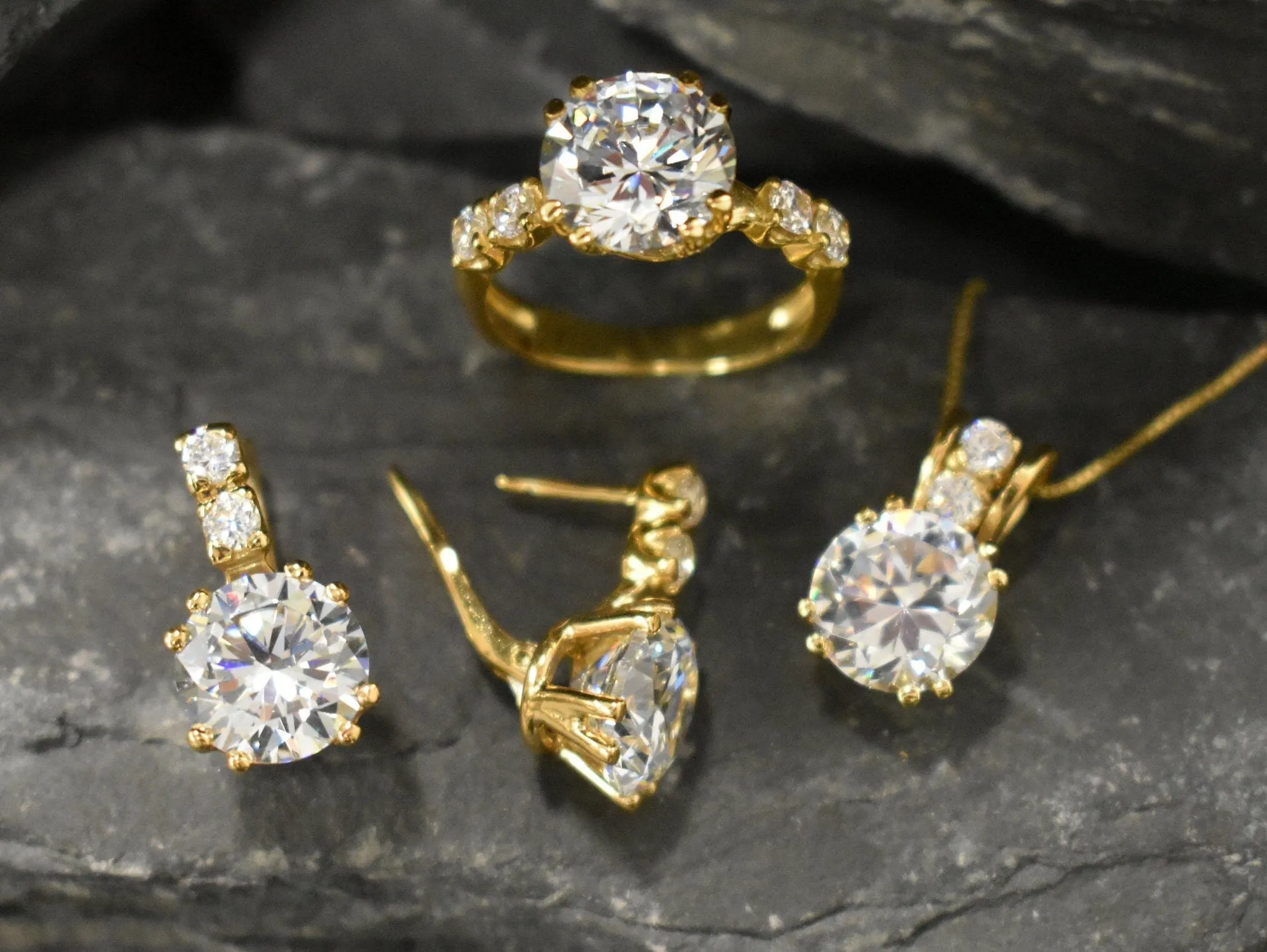 Created Diamond Gold Pendant, Diamond Vintage Necklace, Antique Diamond Ring