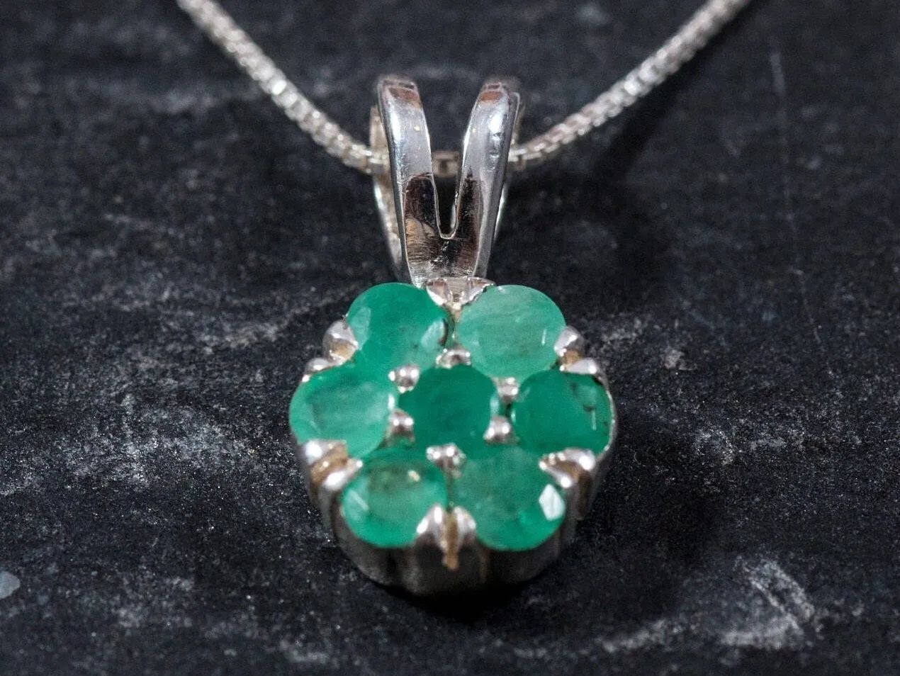 Emerald Flower Necklace - Dainty Emerald Pendant - Emerald Daisy Necklace