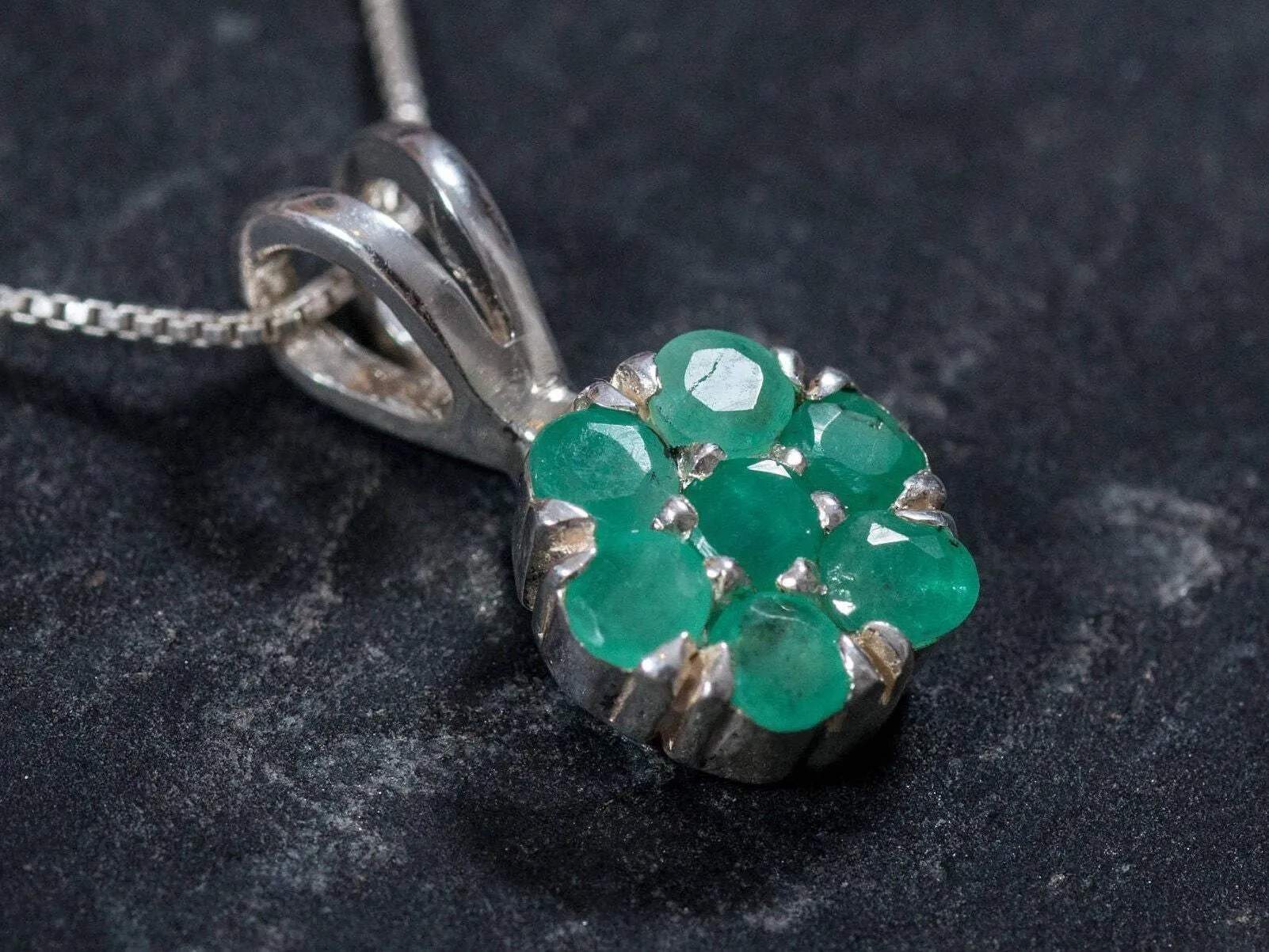 Emerald Flower Necklace - Dainty Emerald Pendant - Emerald Daisy Necklace