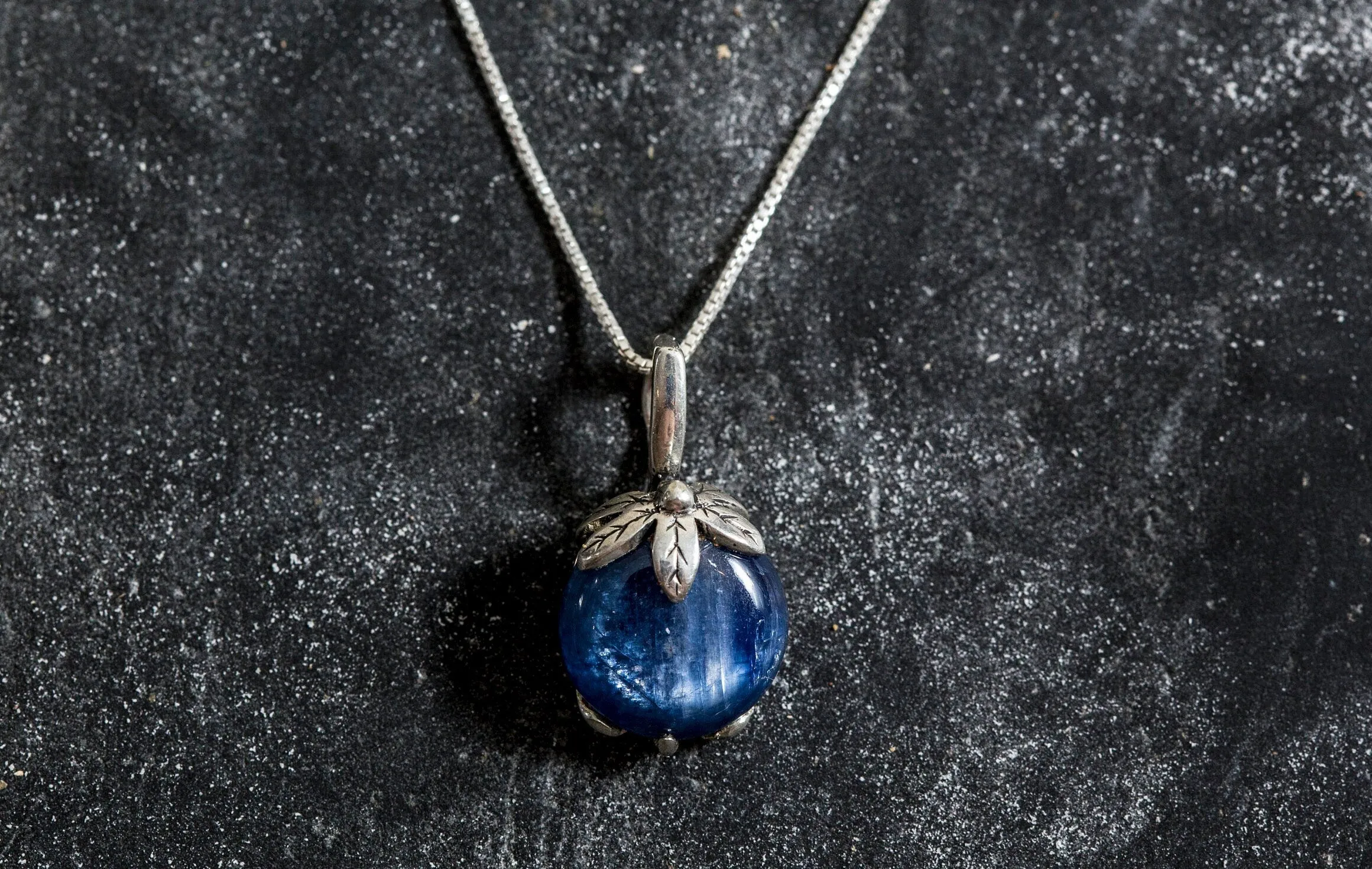 Kyanite Necklace - Leaf Kyanite Necklace - Blue Leaf Pendant