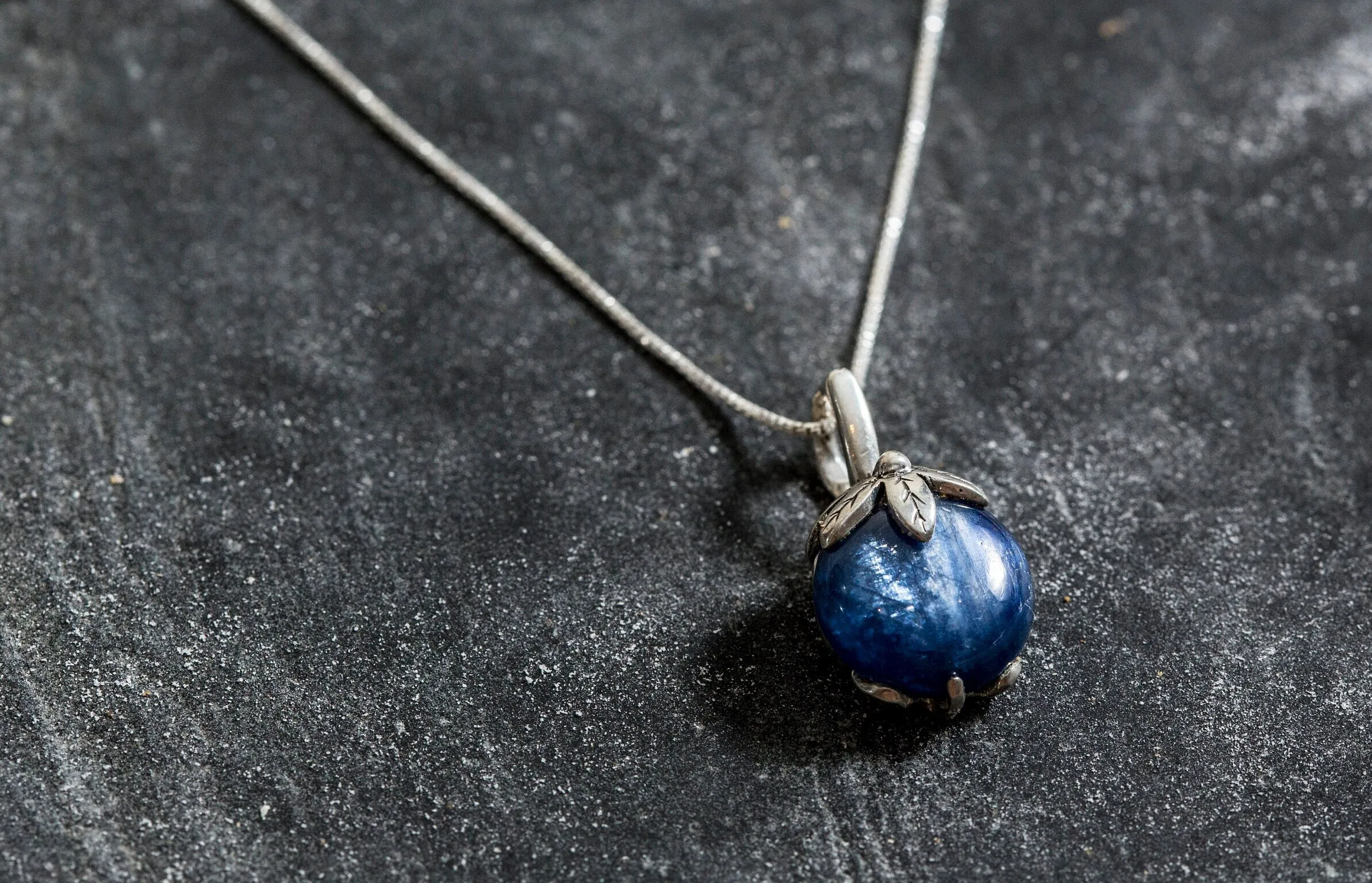 Kyanite Necklace - Leaf Kyanite Necklace - Blue Leaf Pendant